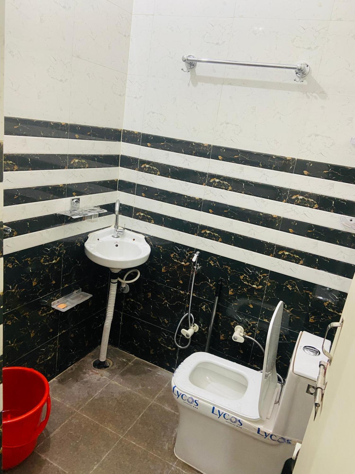 Nirupam Sadan Homestay Vrindāvan 外观 照片